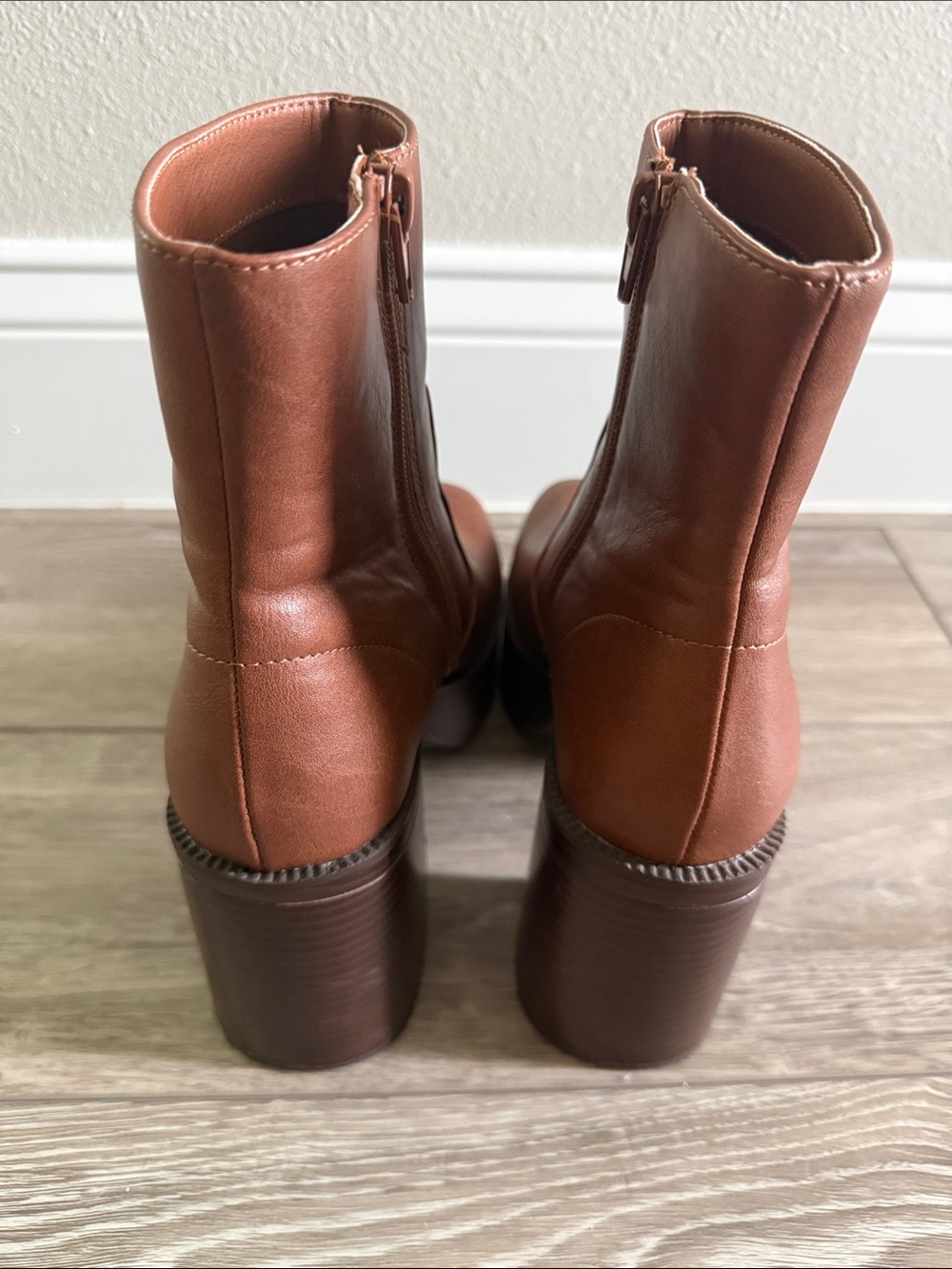 Madden Girl Camel Booties Sz 6.5M - Picture 4 of 10